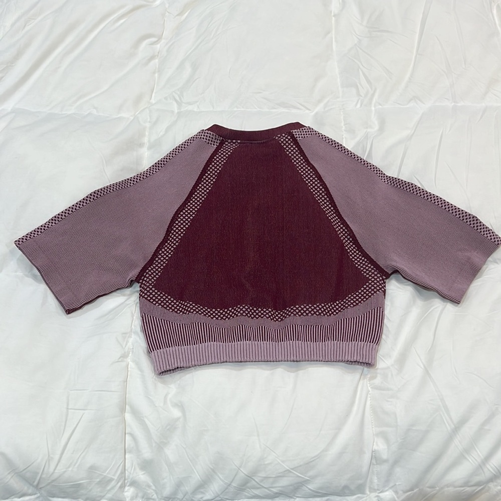 Fabletics Crop Workout Top - Picture 7 of 8